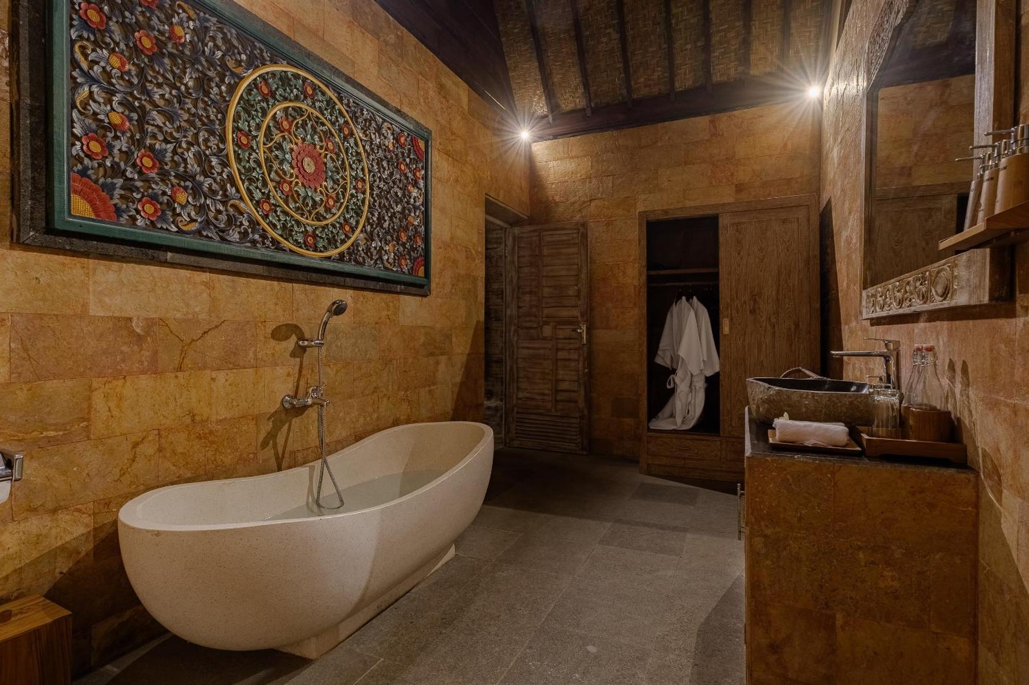Kumala Ubud Villa *